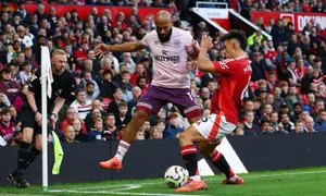 Man Utd rơi xuống vị trí 12 Ngoại hạng Anh